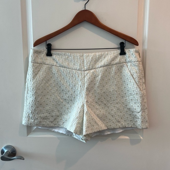 Lilly Pulitzer MAKENNA COCKTAIL SHORT GOLD METALLIC DOTTED JACQUARD - Picture 4 of 16